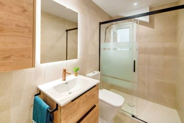 Fontaneros Pamplona · Reformas de baños y cocinas · Servicio de fontanería en Pamplona, Iruña